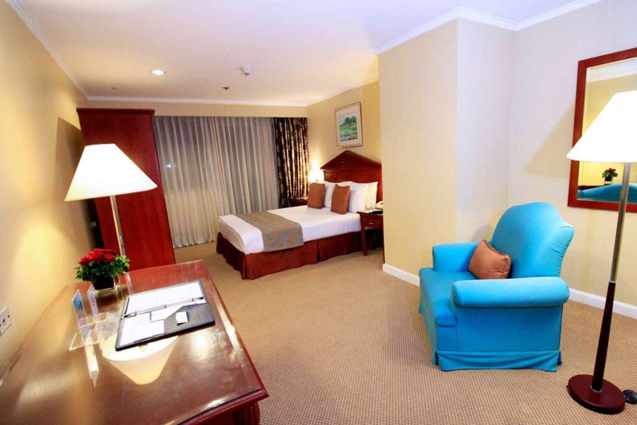 Oxford Suites Makati Makati City Dış mekan fotoğraf