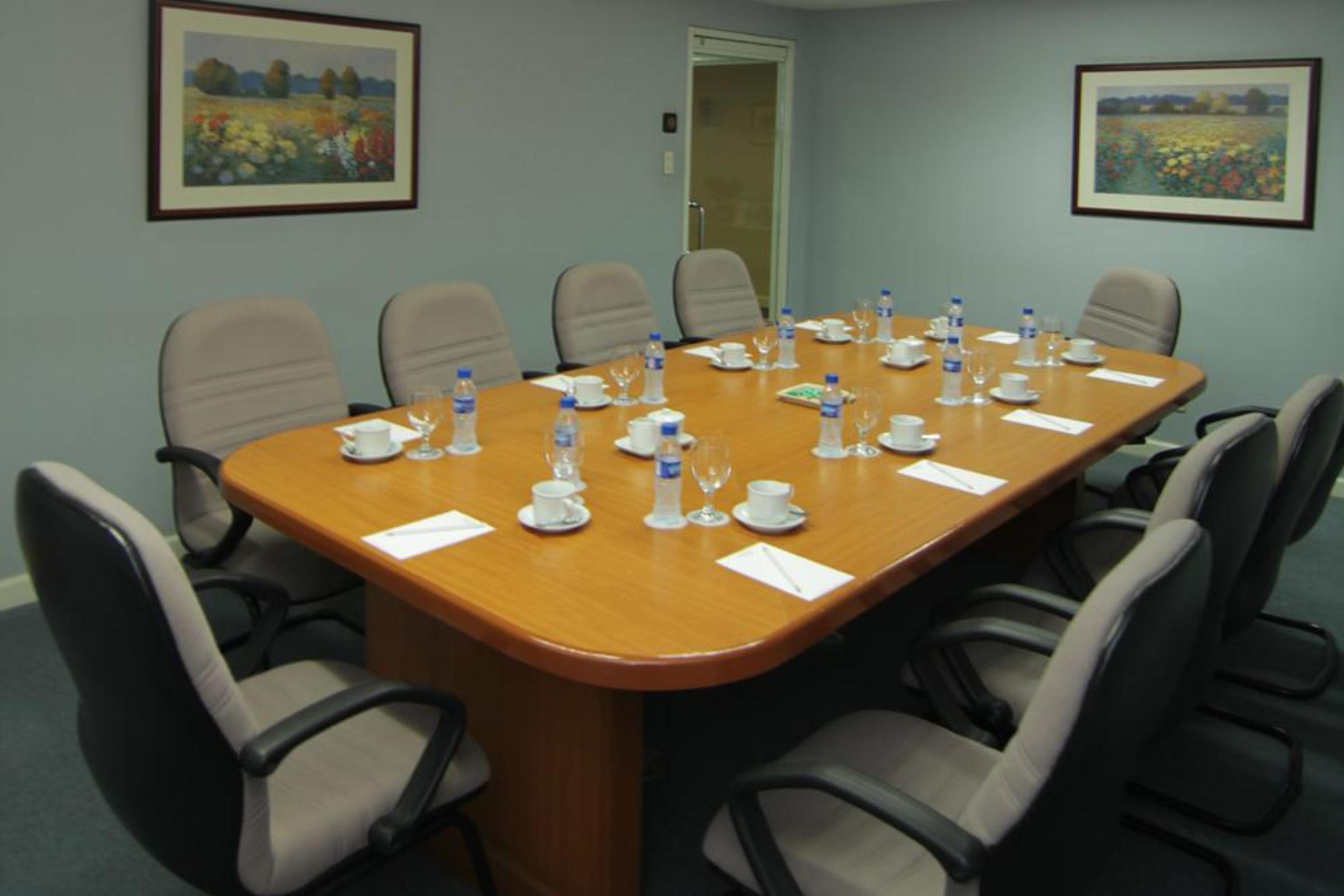 Oxford Suites Makati Makati City Dış mekan fotoğraf