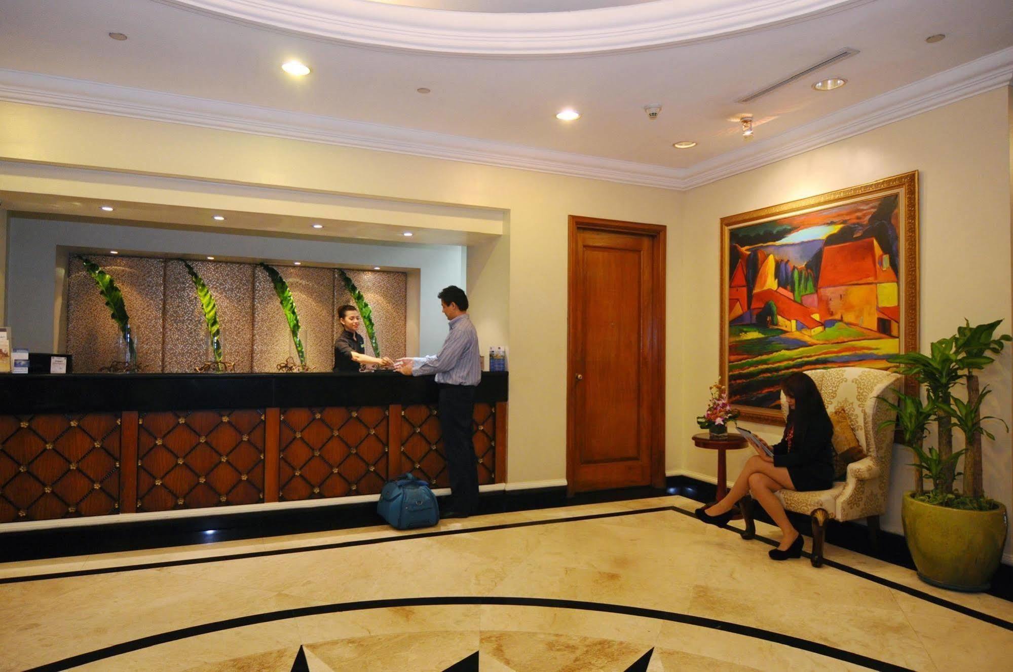 Oxford Suites Makati Makati City Dış mekan fotoğraf