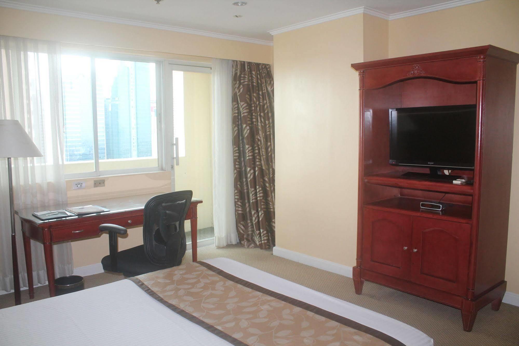 Oxford Suites Makati Makati City Dış mekan fotoğraf
